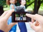 SONY Compact dedicata pentru vlogging ZV-1F 20.1MP, 7.6mm, F2 ISO - imagine 12